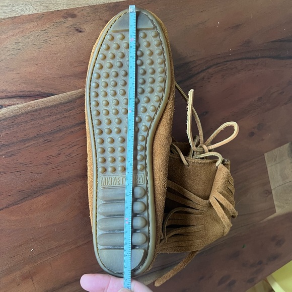 Minnetonka Ankle Hi “Tramper” Brown Suede Fringe Boots, Size 7 - Picture 10 of 10